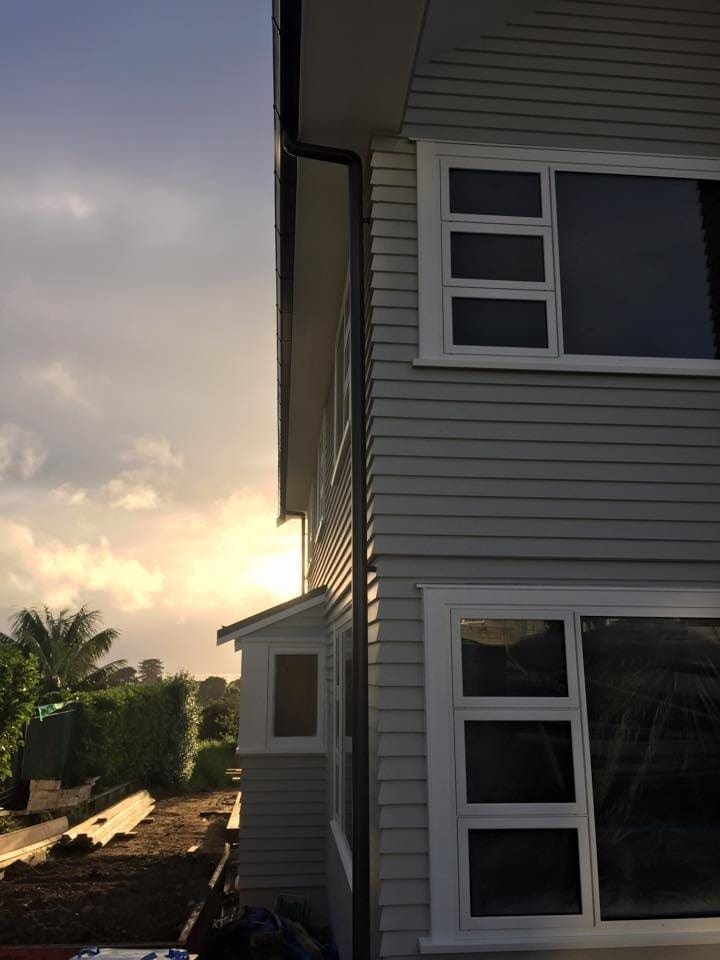 West Auckland Recladding Of Leaky Homes & Leaky Building Repairs Our master builders are expert specialists at fixing leaky homes and leaky buildings. We reclad and repair leaky houses from our base in West Auckland.